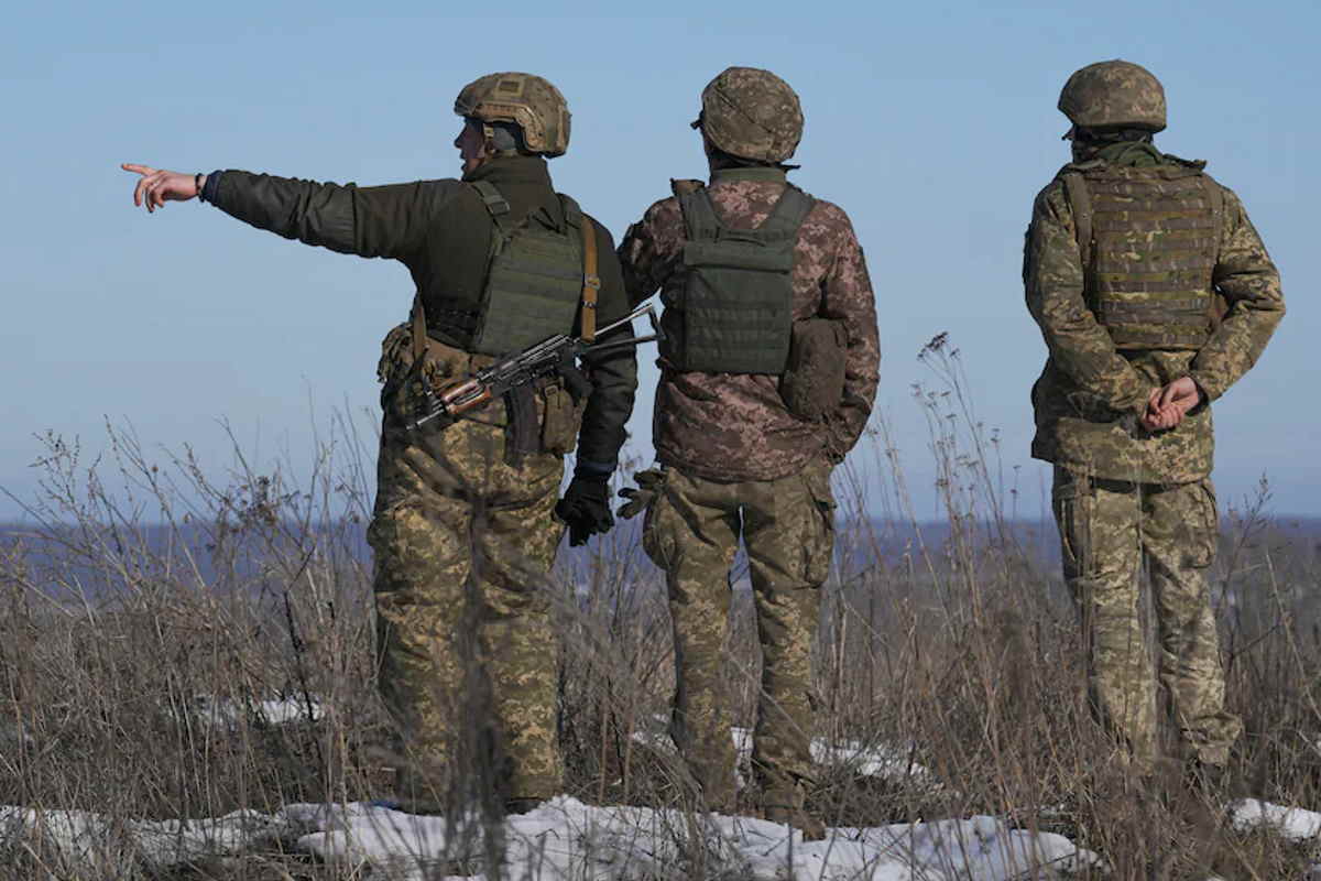 Rebus Ucraina: Mosca dice di aver iniziato il ritiro delle truppe mentre il Parlamento russo chiede a Putin di annettere le province ribelli nel Donbass