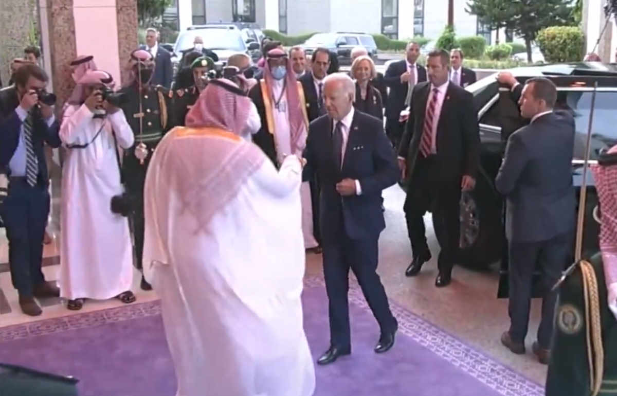 Biden in Arabia accolto dall'ex assassino Mohammed bin Salman