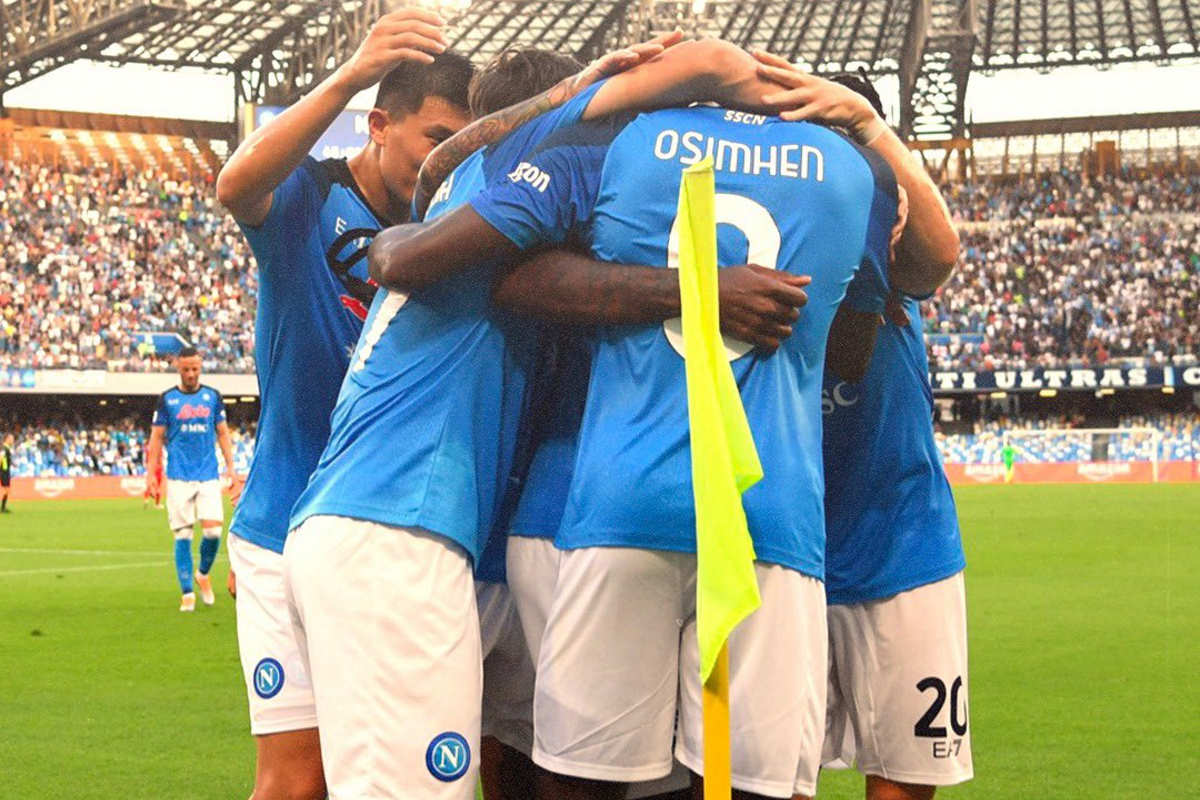 Serie A, negli incontri di domenica vince solo il Napoli ed affianca l'Inter in testa alla classifica