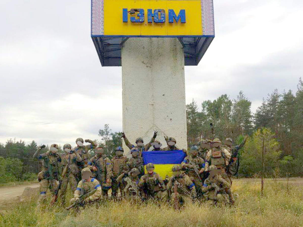 Kiev avanza nel Donbass, i russi si ritirano da Balakliya e Izyum mentre gli ucraini riprendono anche Kupiansk