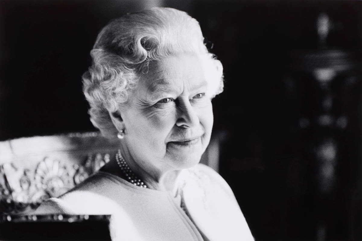 Dopo 70 anni di regno la regina Elisabetta II muore all'età di 96 anni. Carlo è il nuovo re