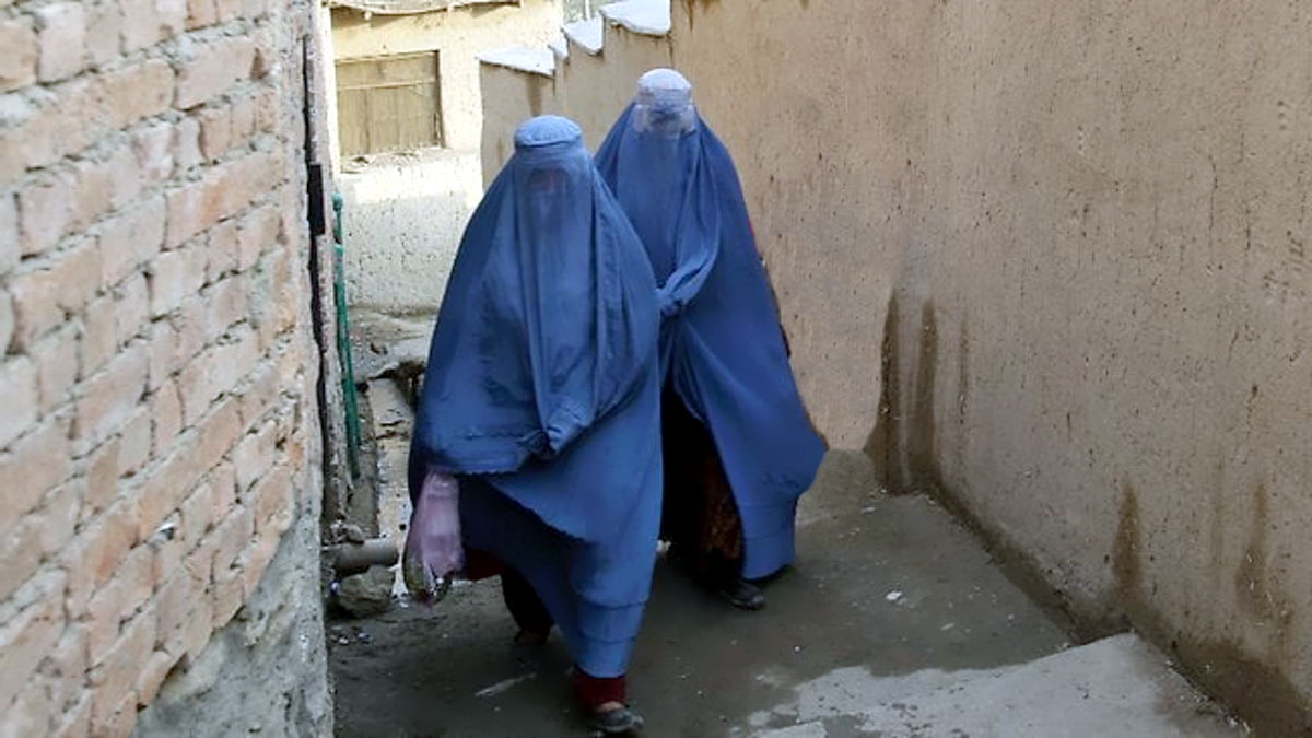 Per le principali ONG che operano in Afghanistan l'ultimo divieto imposto alle donne dai talebani costerà delle vite