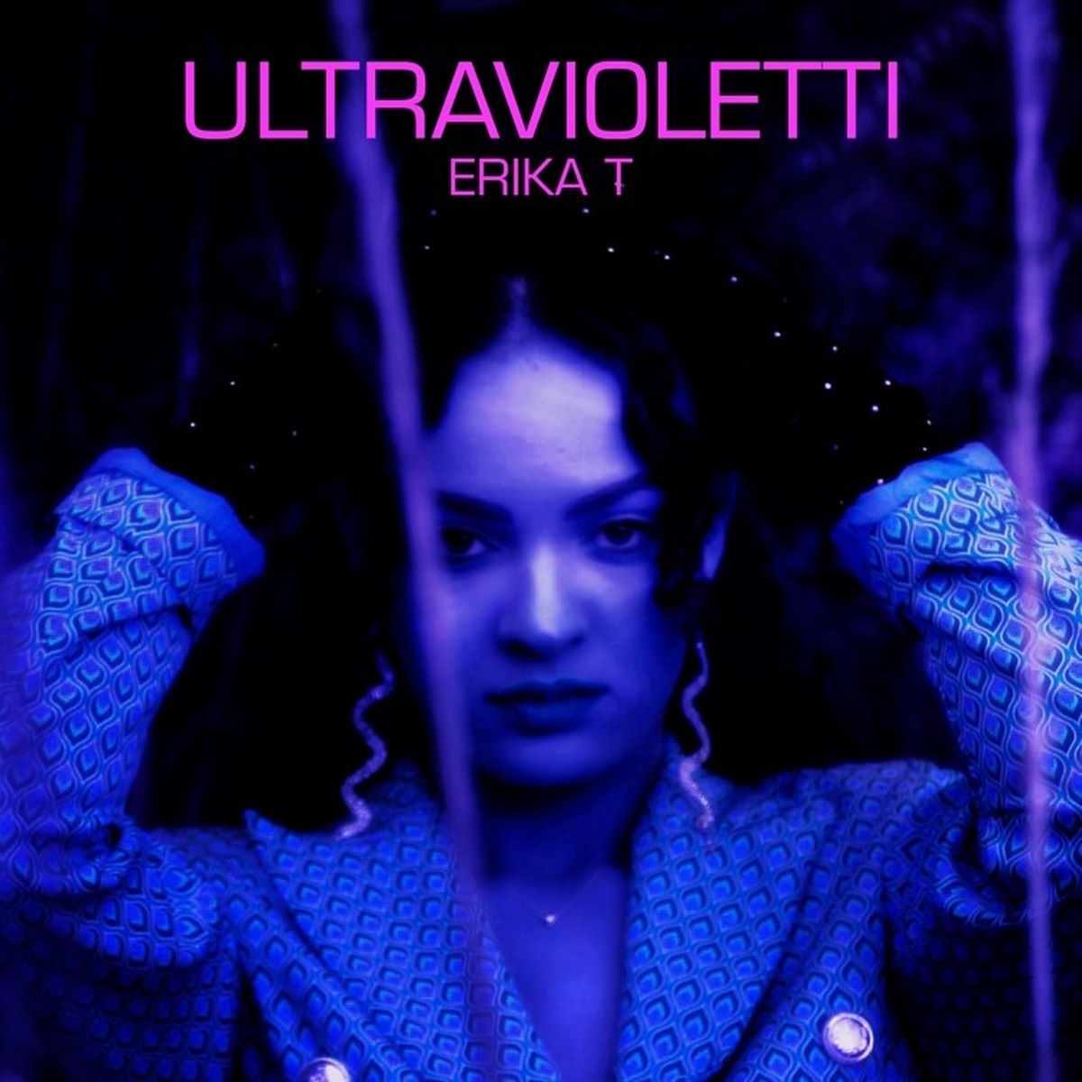 Erika T - Ultravioletti