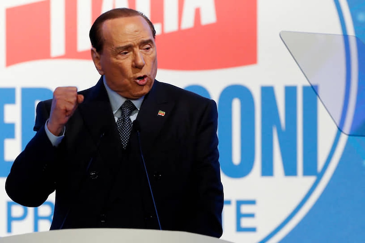 Berlusconi stabile e vigile, telefonata con i vertici di Fi
