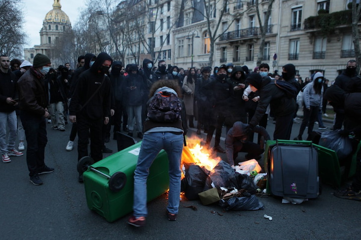 Via libera alla riforma delle pensioni in Francia