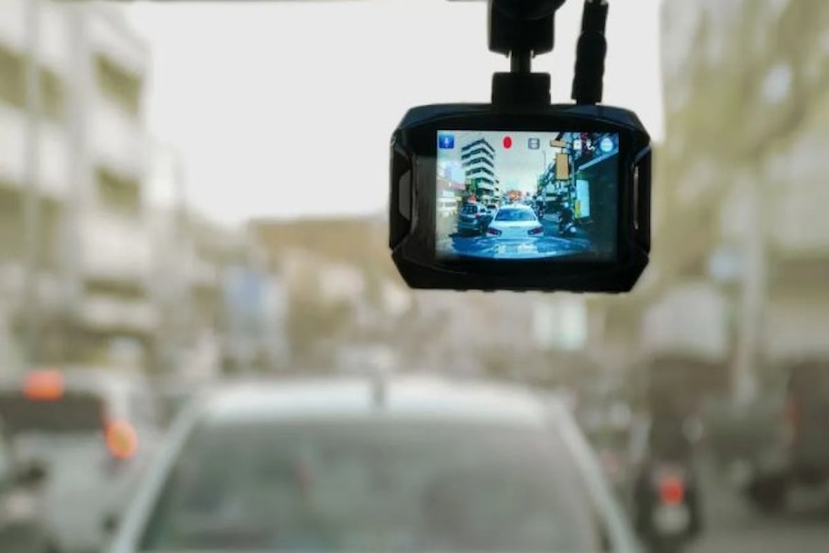 Sicurezza stradale e ciclisti: è il momento della Dash Cam in auto