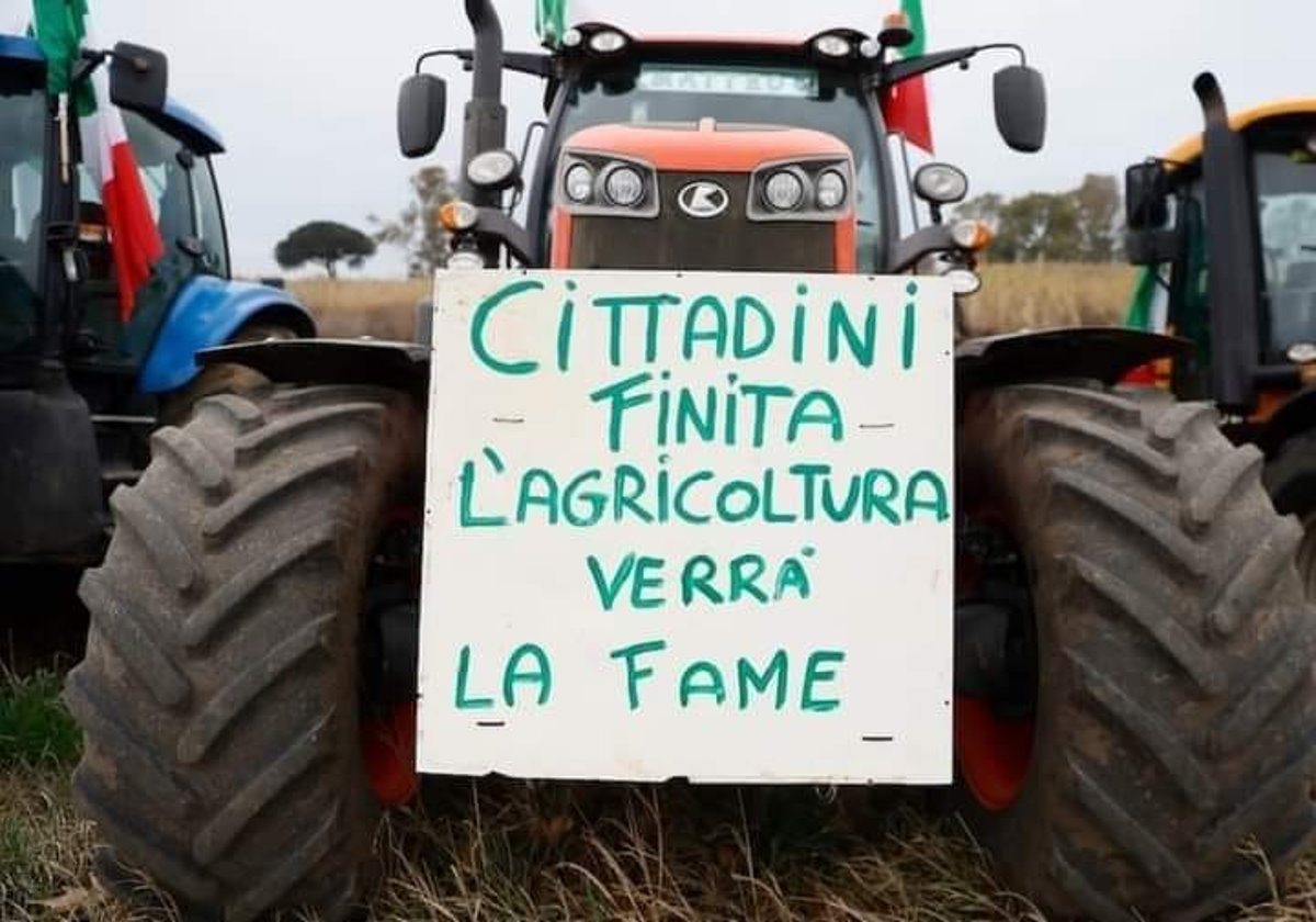 Slow Food Italia spiega le vere ragioni della protesta degli agricoltori, svergognando gli ultimi responsabili: Meloni, Lollobrigida e Salvini