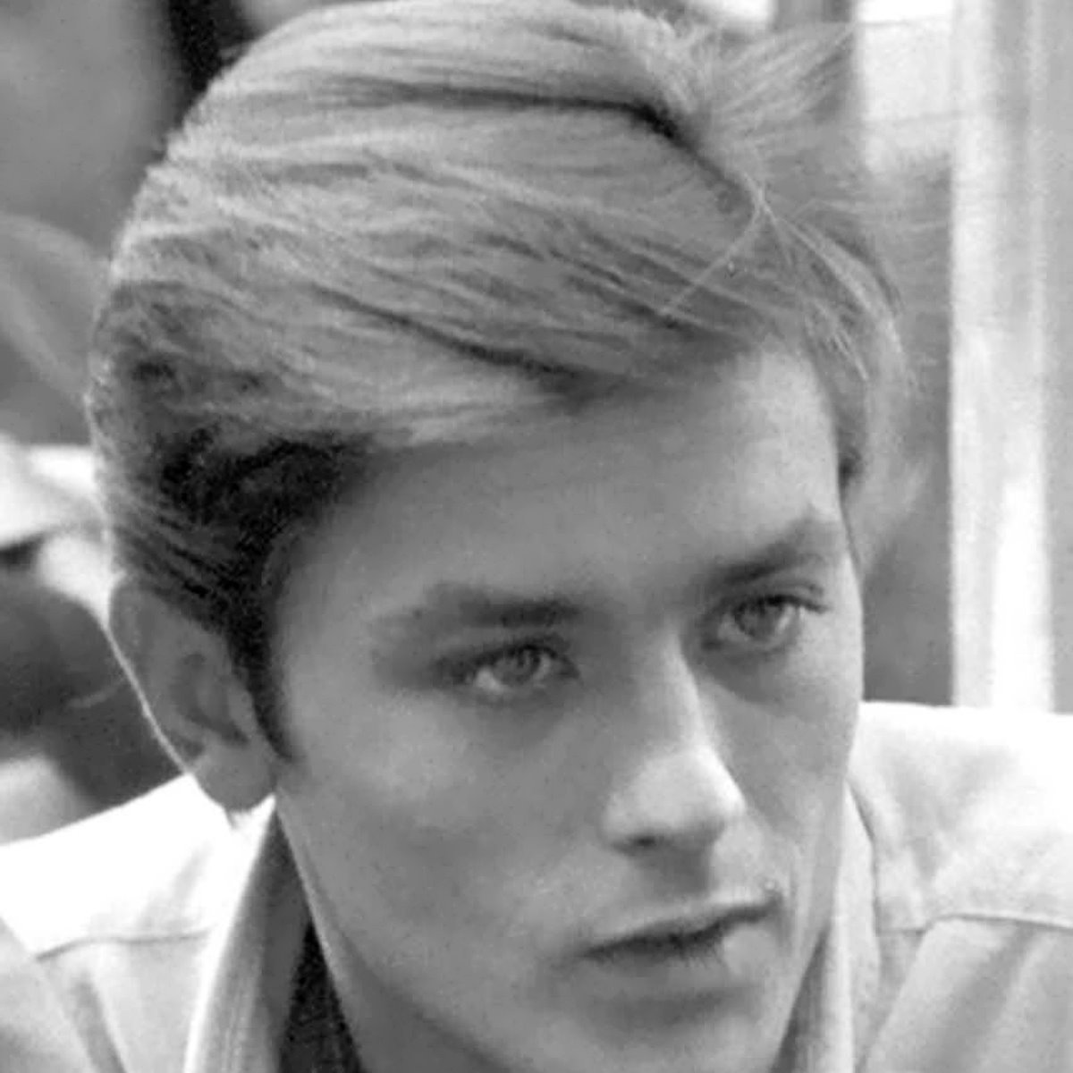 Alain Delon: addio all'icona del cinema francese