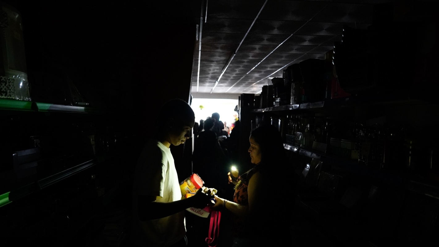 «Non è stato un incidente. È cyberwarfare energetico»: intervista esclusiva a Massimiliano Nicolini sul blackout spagnolo