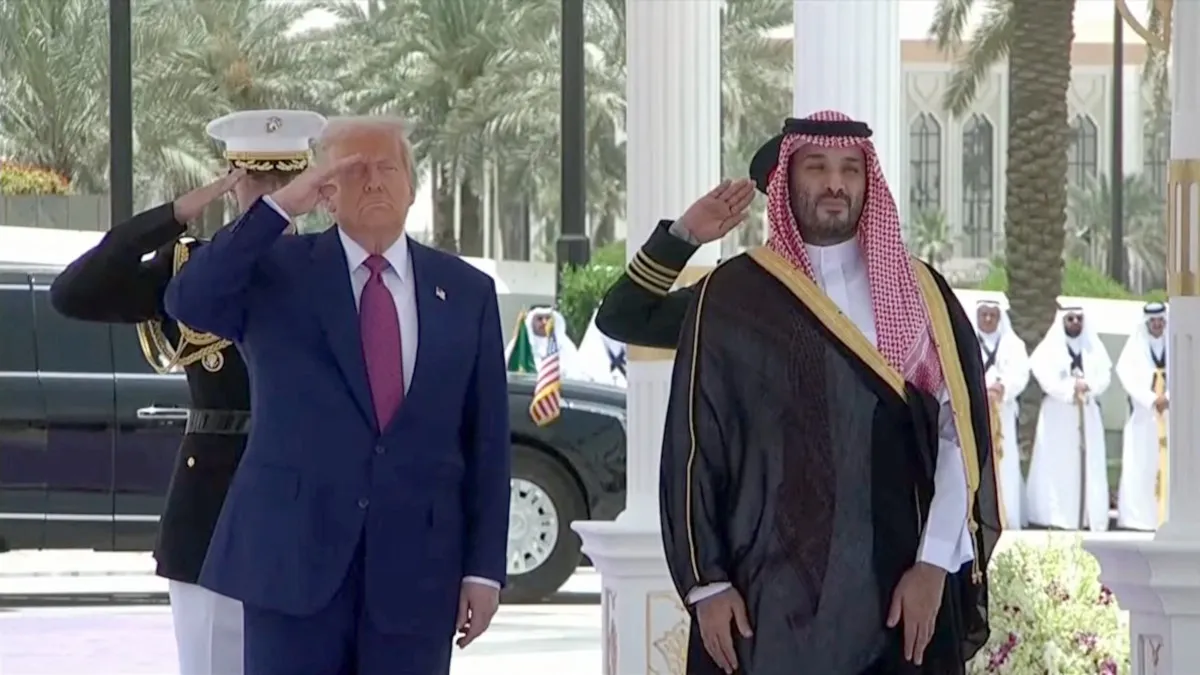 Trump in Medio Oriente: miliardi, armi e politica tra Riad, Doha e Abu Dhabi
