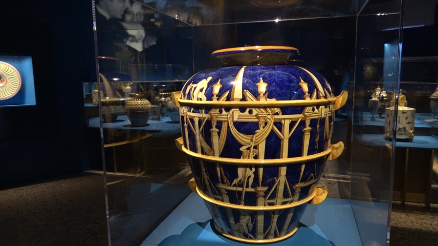 Art Déco e il Centenario del 1925: Un Viaggio tra Lusso, Modernità e Fragilità