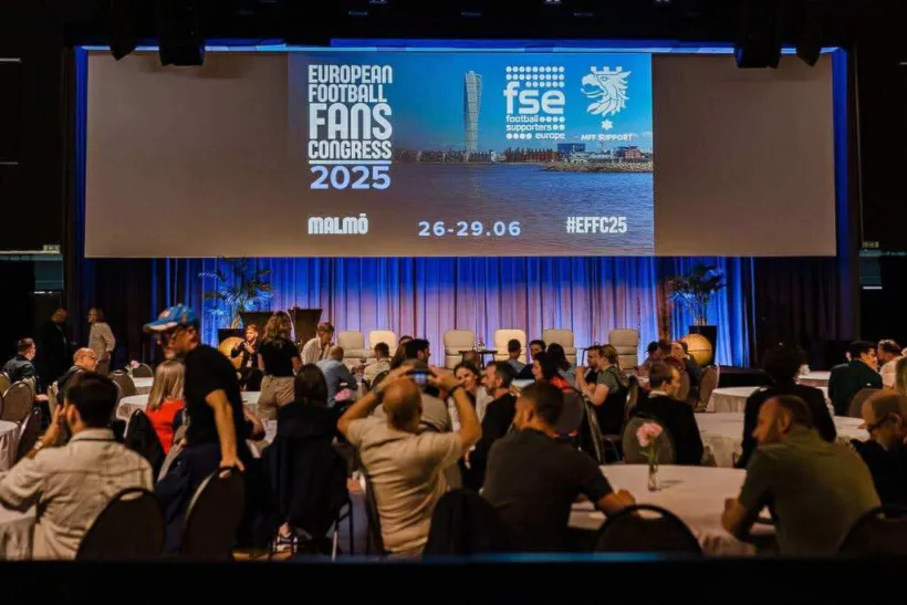 La UEFA si è unita ai tifosi provenienti da tutta Europa a Malmö per lo European Football Fan Congress (EFFC) 2025, ideato per disegnare un futuro sostenibile e unito per il calcio in Europa