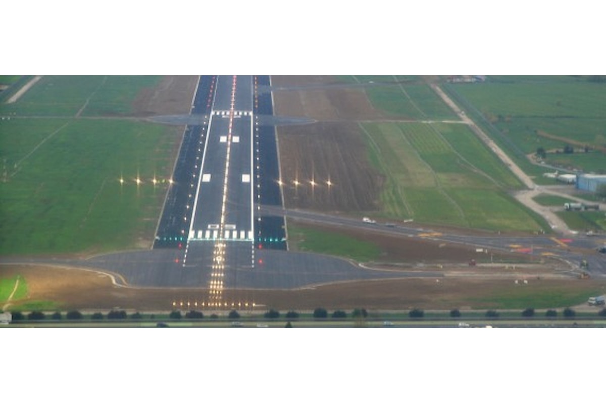 Il governo tenta di aggirare la legge per lo sviluppo dell'aeroporto di Firenze