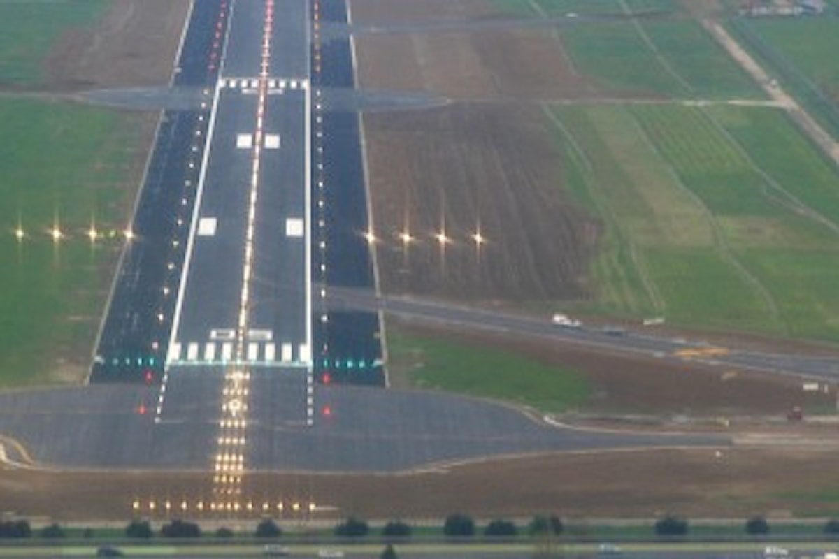 Il governo tenta di aggirare la legge per lo sviluppo dell'aeroporto di Firenze