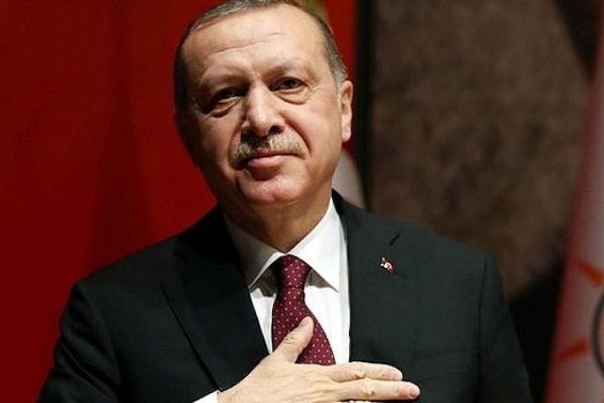 Erdogan si rifà al nazionalismo per affrontare la crisi economica in Turchia