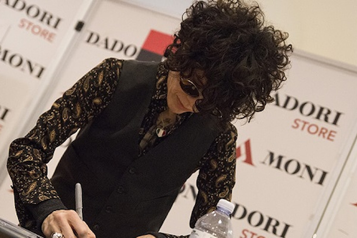 Laura Pergolizzi, in arte LP, ha presentato il nuovo album alla Mondadori di Milano, ecco le foto!