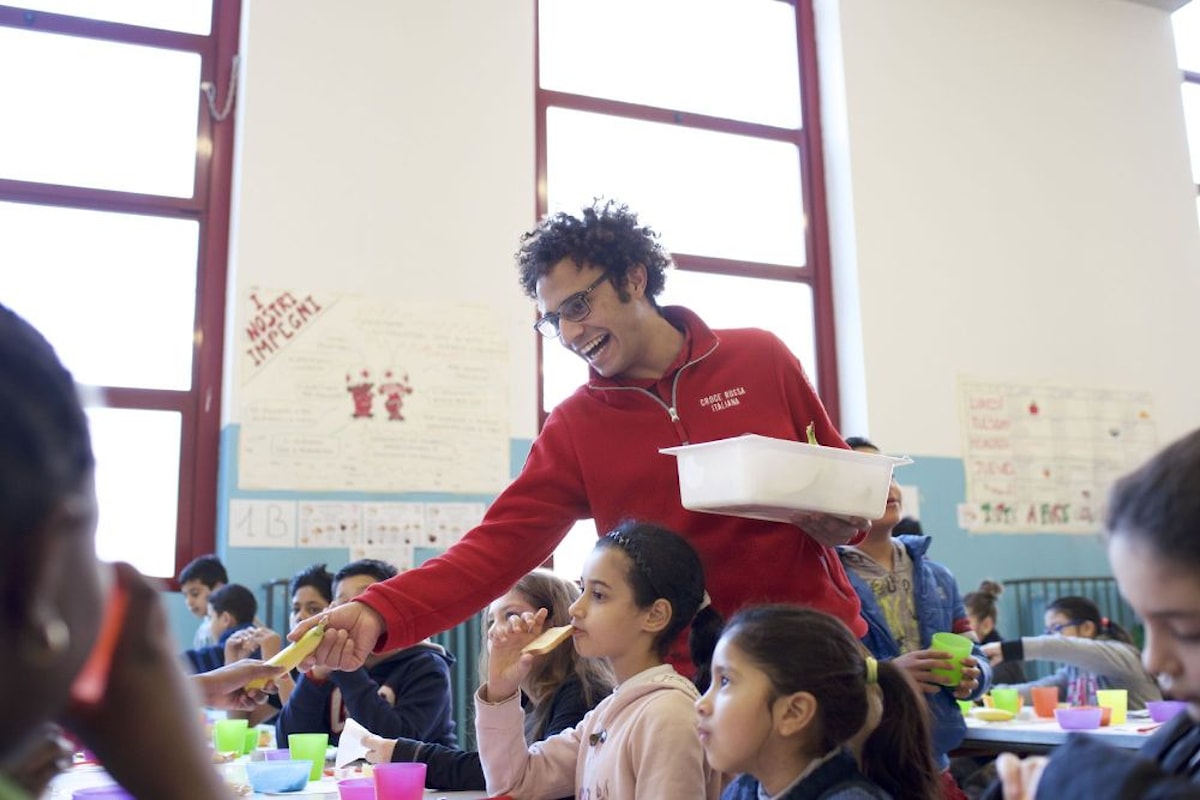 Colazione gratuita a scuola tutti i giorni per la prima volta in Italia