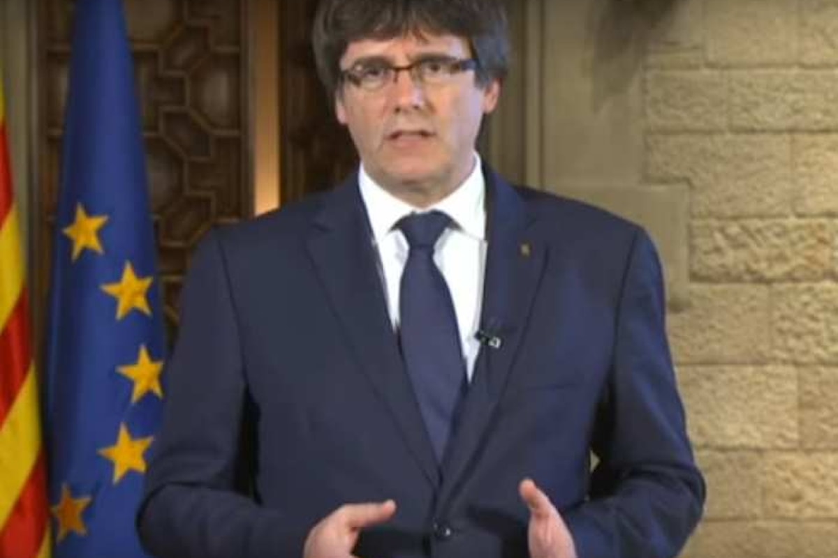 Puigdemont: da Rajoy il peggior attacco alla Catalogna dai tempi di Francisco Franco