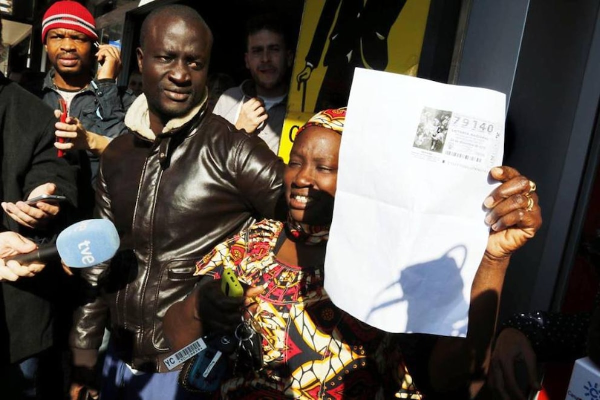 Immigrato senegalese vince la lotteria in Spagna