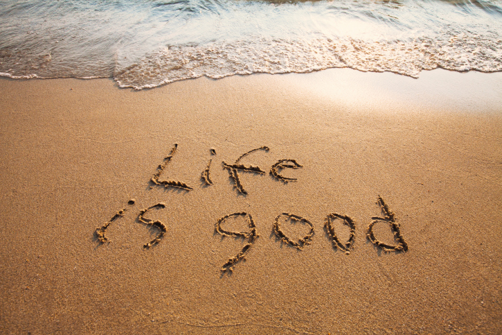 25 Frasi che ti aiuteranno ad essere felice.