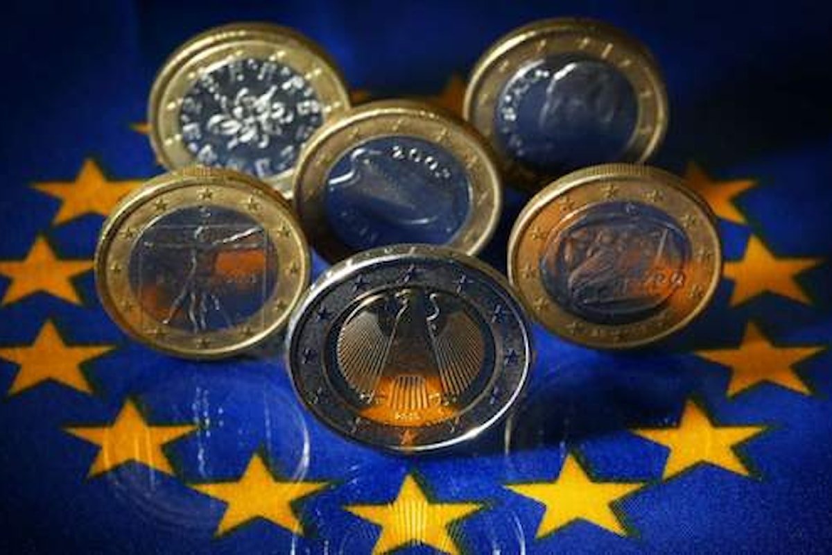 Finanza, la questione italiana appesantisce l'euro