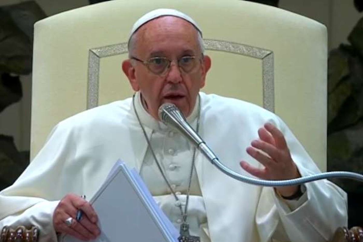 Papa Francesco risponde agli studenti su economia, società, educazione, politica, ambiente